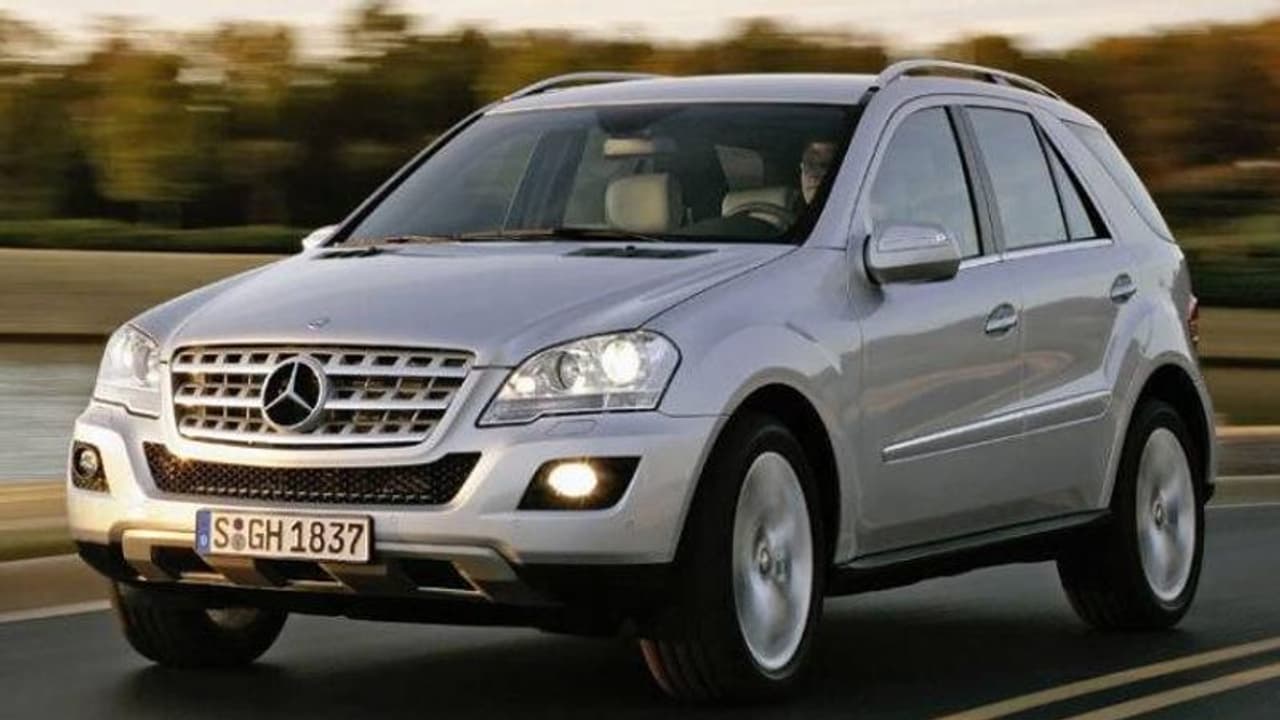 திடீரென 2 ஆயிரம் கார்களை ரிகால் செய்யும் மெர்சிடிஸ் பென்ஸ்... ஏன் தெரியுமா? திடீரென 2 ஆயிரம் கார்களை ரிகால் செய்யும் மெர்சிடிஸ் பென்ஸ்... ஏன் தெரியுமா?