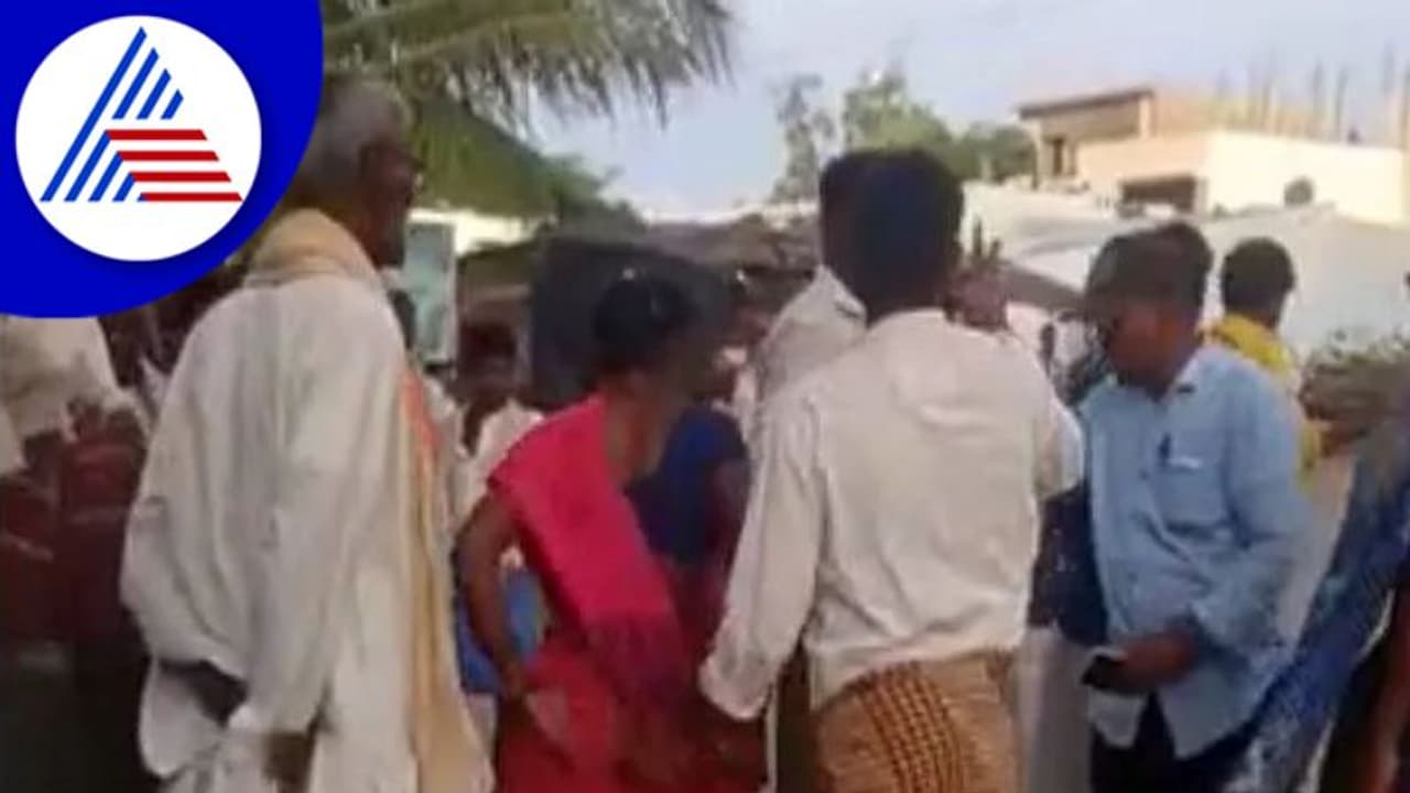 ಪ್ರೇಮ ಪ್ರಕರಣಕ್ಕೆ ಸಂಬಂಧಿಸಿದಂತೆ ಎರಡು ಕುಟುಂಬಗಳ ನಡುವೆ ಮಾರಾಮಾರಿ! ಪ್ರೇಮ ಪ್ರಕರಣಕ್ಕೆ ಸಂಬಂಧಿಸಿದಂತೆ ಎರಡು ಕುಟುಂಬಗಳ ನಡುವೆ ಮಾರಾಮಾರಿ!