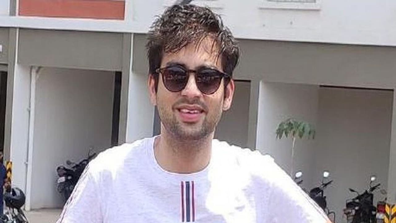 कौन है भारत का ये 23 साल का लड़का, जिसकी तारीफ करते नहीं थकते दुनिया के सबसे अमीर शख्स, छोड़ी लाखों की नौकरी