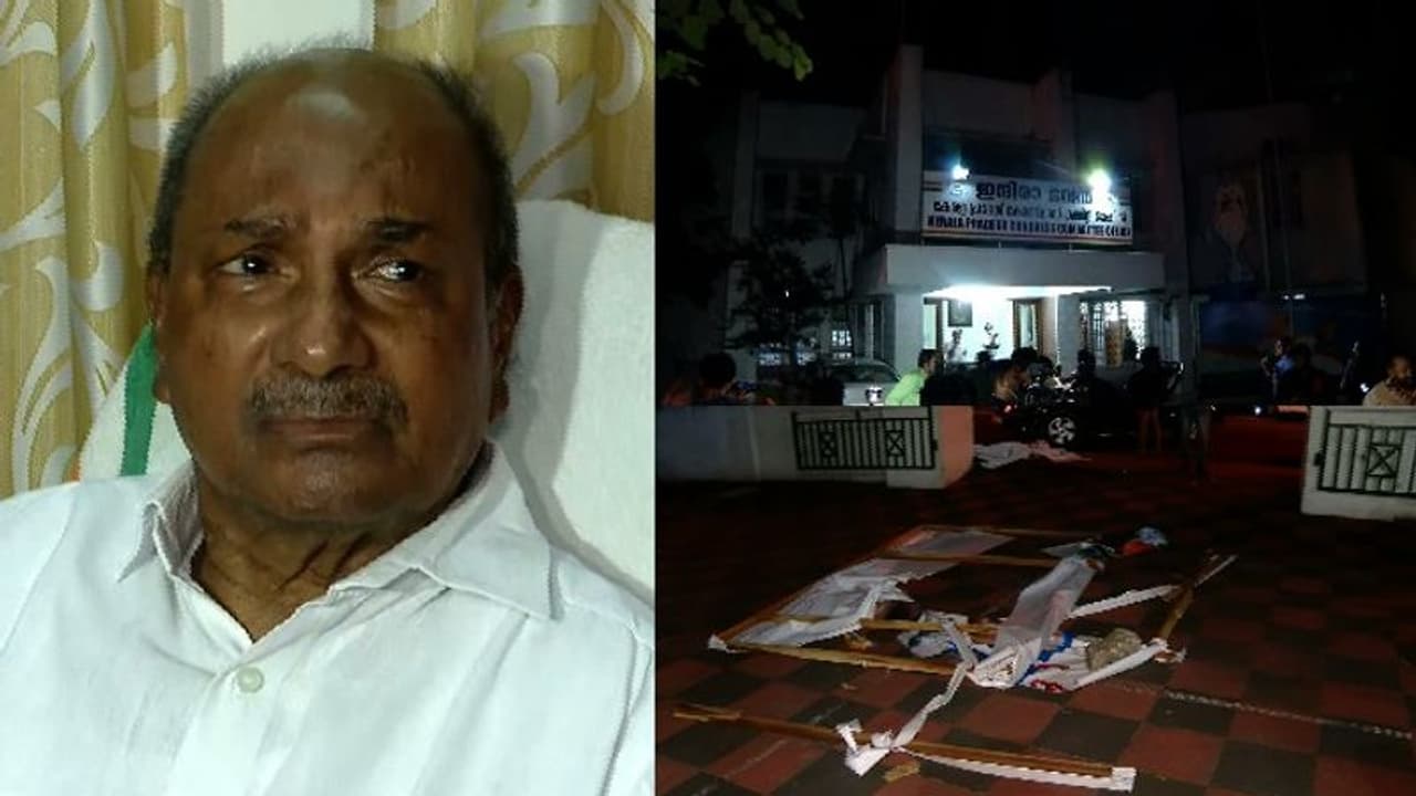 ഇന്ദിര ഭവനെതിരെ ആക്രമണം നടന്നത് എകെ ആന്റണി അകത്തിരിക്കെ; പട്ടിക കൊണ്ട് കാറിനടിച്ചെന്നും ആരോപണം ഇന്ദിര ഭവനെതിരെ ആക്രമണം നടന്നത് എകെ ആന്റണി അകത്തിരിക്കെ; പട്ടിക കൊണ്ട് കാറിനടിച്ചെന്നും ആരോപണം