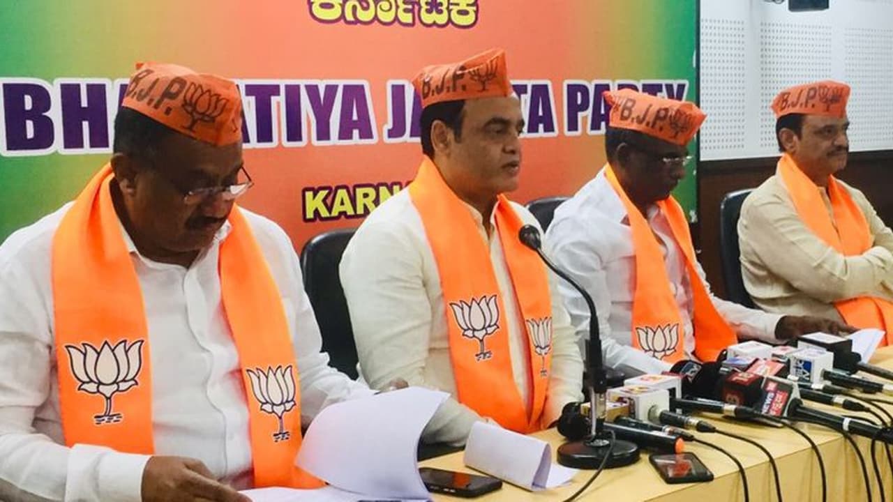 ಕಾಂಗ್ರೆಸ್ ಹೋರಾಟ ಬ್ಲ್ಯಾಕ್ಮೇಲ್ ತಂತ್ರ: ಬಿಜೆಪಿ ಕಿಡಿ ಕಾಂಗ್ರೆಸ್ ಹೋರಾಟ ಬ್ಲ್ಯಾಕ್ಮೇಲ್ ತಂತ್ರ: ಬಿಜೆಪಿ ಕಿಡಿ