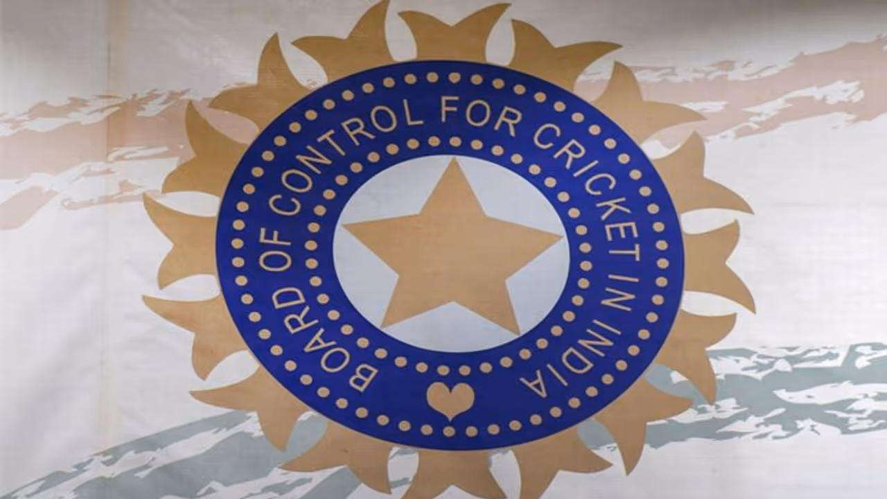 பிசிசிஐ மீடியா உரிமைக்காக போட்டி போடும் மீடியாக்கள் என்னென்ன? காரணம் என்ன?