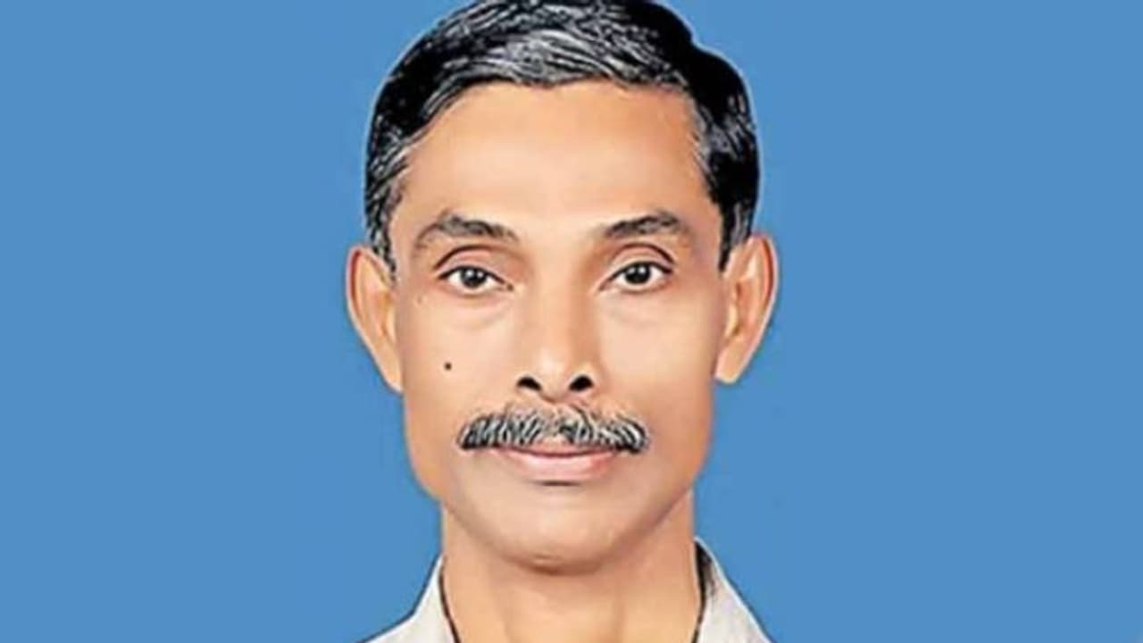 സൈക്കിൾ യാത്രക്കിടെ അപകടം, റിട്ട. പ്രധാനാധ്യാപകൻ മരിച്ചു സൈക്കിൾ യാത്രക്കിടെ അപകടം, റിട്ട. പ്രധാനാധ്യാപകൻ മരിച്ചു