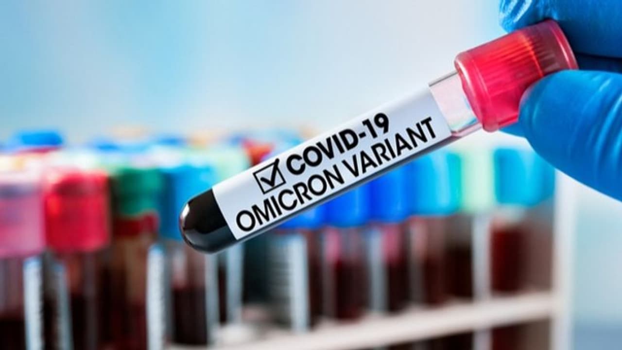 Covid Kerala : പുതിയ വകഭേദമില്ല, ഒമിക്രോൺ വ്യാപനം വീണ്ടും പതിനായിരം കടക്കുമെന്ന് വിലയിരുത്തൽ Covid Kerala : പുതിയ വകഭേദമില്ല, ഒമിക്രോൺ വ്യാപനം വീണ്ടും പതിനായിരം കടക്കുമെന്ന് വിലയിരുത്തൽ