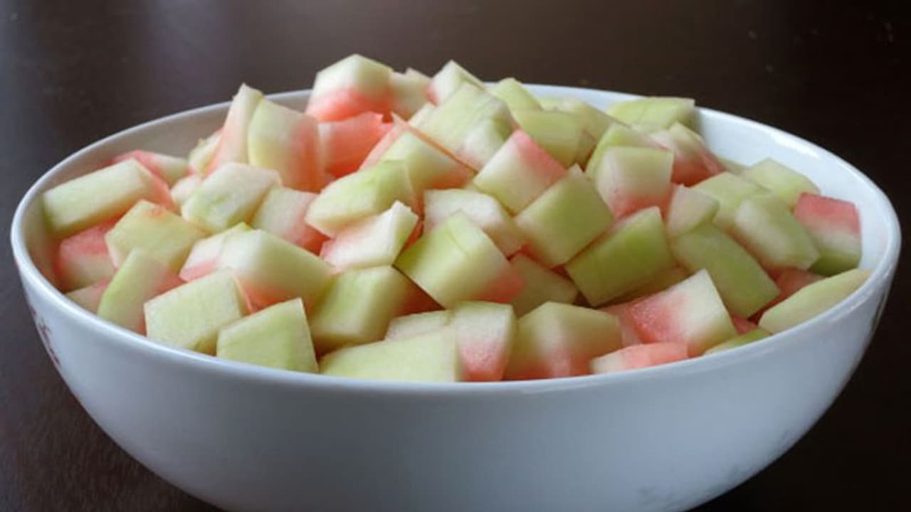 भूलकर भी ना फेंके तरबूज का सफेद वाला हिस्सा, ऐसे करें इसके इस्तेमाल