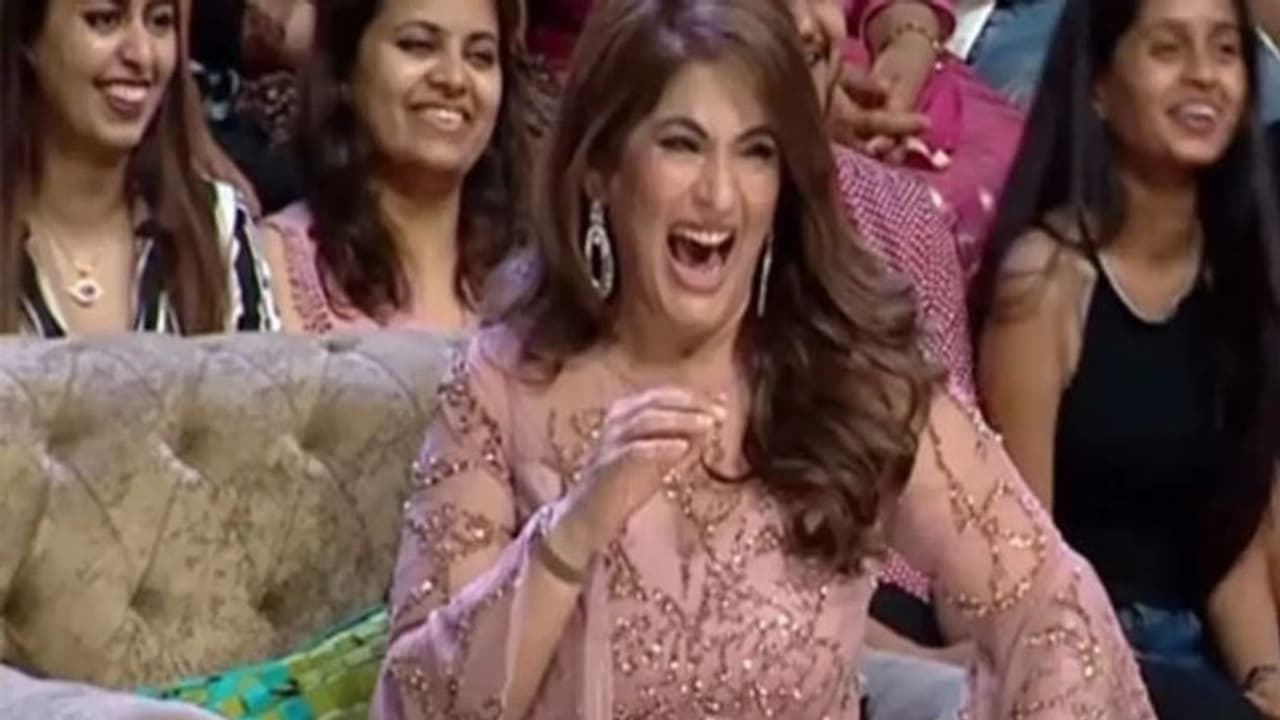 Shocking: सास की मौत के बाद 15 मिनट तक हंसती रही थीं अर्चना पूरन सिंह, वजह जान निकल आएंगे आंसू Shocking: सास की मौत के बाद 15 मिनट तक हंसती रही थीं अर्चना पूरन सिंह, वजह जान निकल आएंगे आंसू