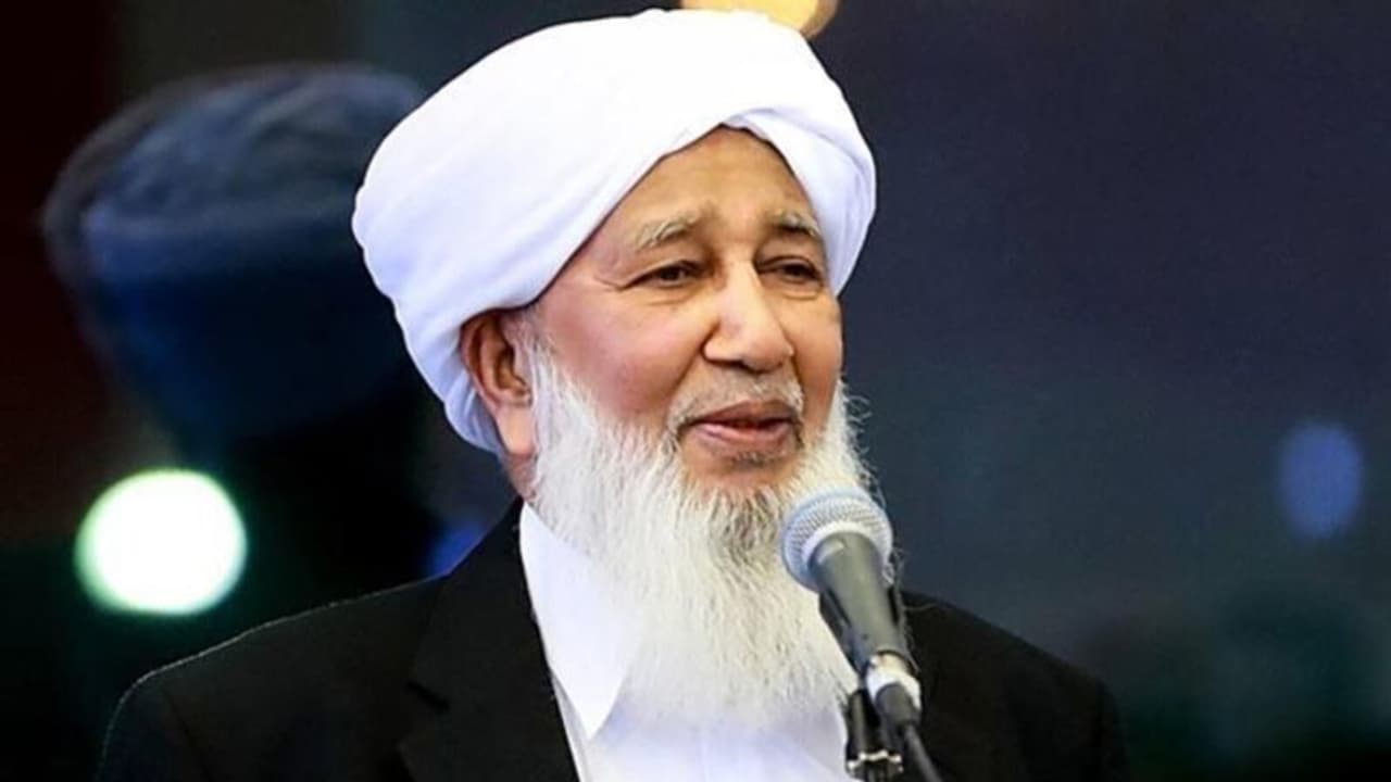 കാന്തപുരം എ പി അബൂബക്കർ മുസ്‍ലിയാരുടെ ആരോഗ്യനിലയിൽ പുരോഗതി; മരുന്നുകളോട് പ്രതികരിക്കുന്നുണ്ടെന്ന് മകന്‍