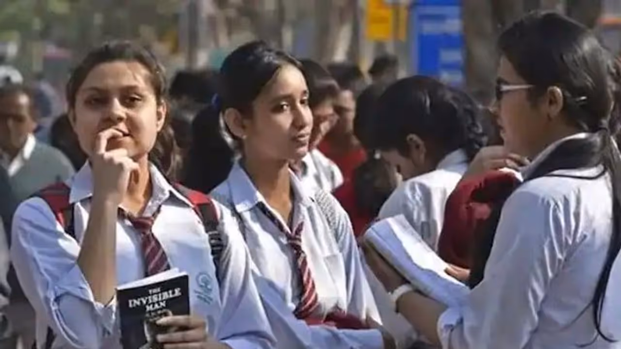 Haryana Board 12th Result 2022 : हरियाणा बोर्ड 12वीं का रिजल्ट जारी, 87.08 प्रतिशत स्टूडेंट्स पास Haryana Board 12th Result 2022 : हरियाणा बोर्ड 12वीं का रिजल्ट जारी, 87.08 प्रतिशत स्टूडेंट्स पास