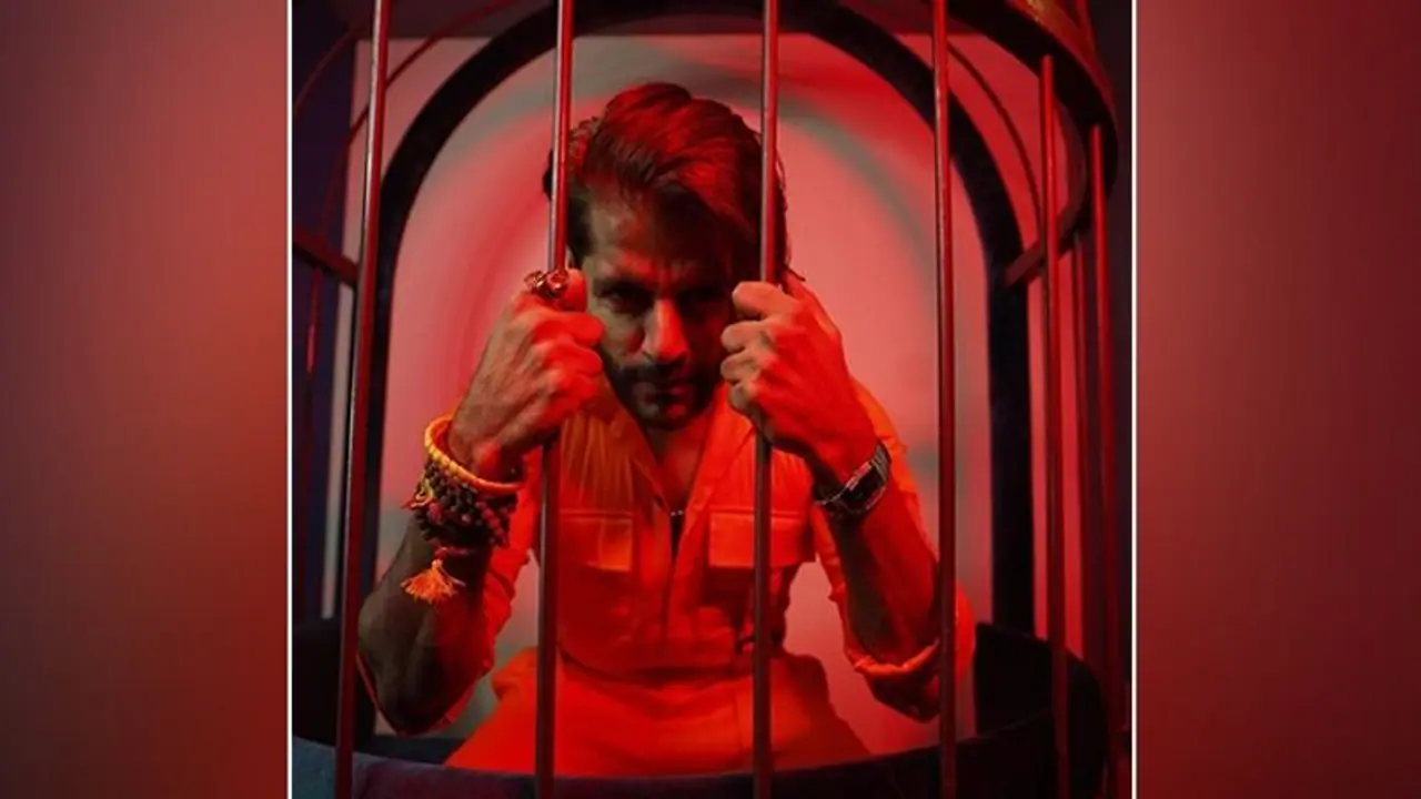 Kaaranvir Bohara booked for cheating a woman of Rs 1.99 cr