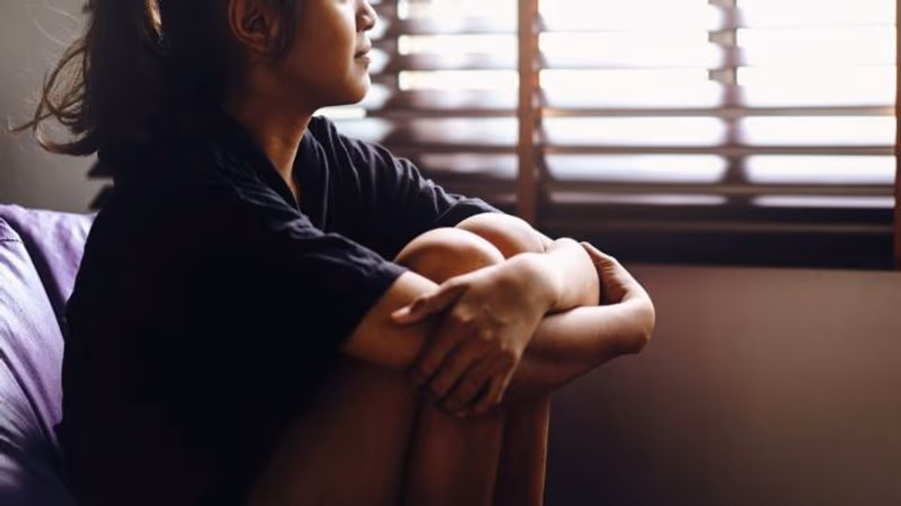 Viral Story: MBA पास युवती ने सहेली के दोस्त से किया प्यार, सगाई के बाद सामने आया वो सच कि सबका दिल दहल गया Viral Story: MBA पास युवती ने सहेली के दोस्त से किया प्यार, सगाई के बाद सामने आया वो सच कि सबका दिल दहल गया