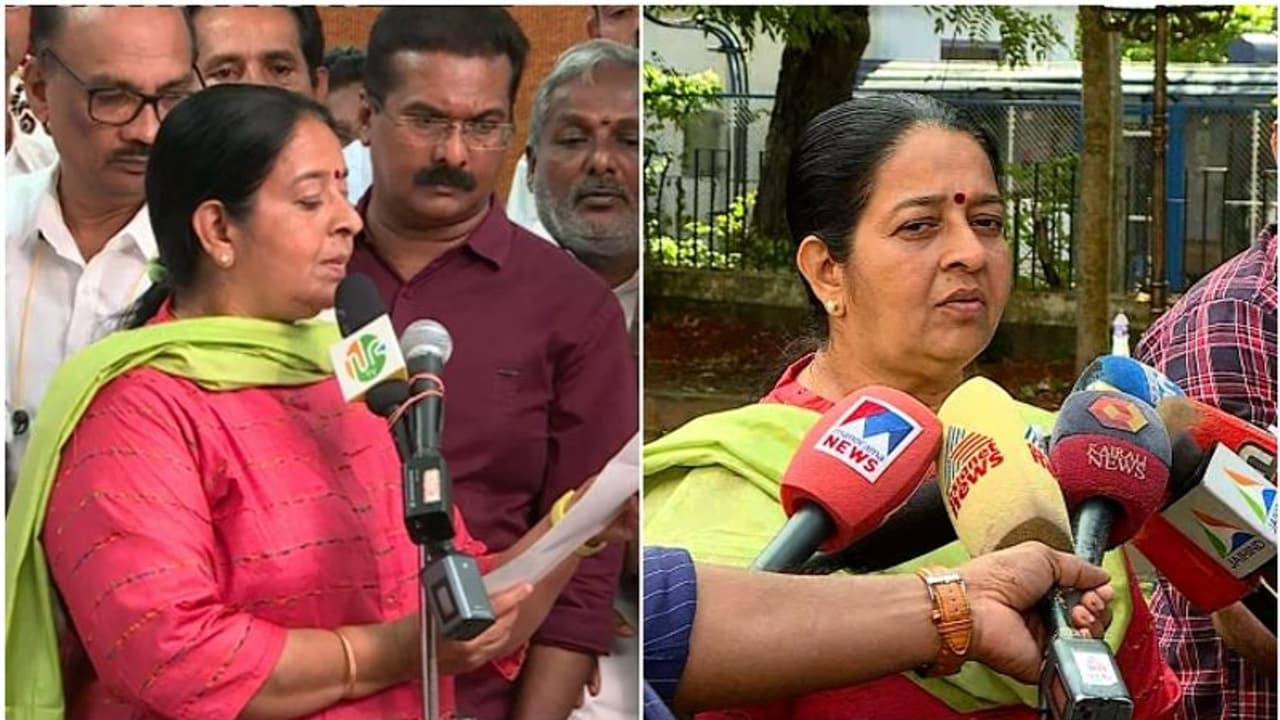 ദൈവ നാമത്തിൽ സത്യപ്രതിജ്ഞ; പിടി തോമസിന്റെ പിന്ഗാമിയായി ഉമാ തോമസ് ദൈവ നാമത്തിൽ സത്യപ്രതിജ്ഞ; പിടി തോമസിന്റെ പിന്ഗാമിയായി ഉമാ തോമസ്