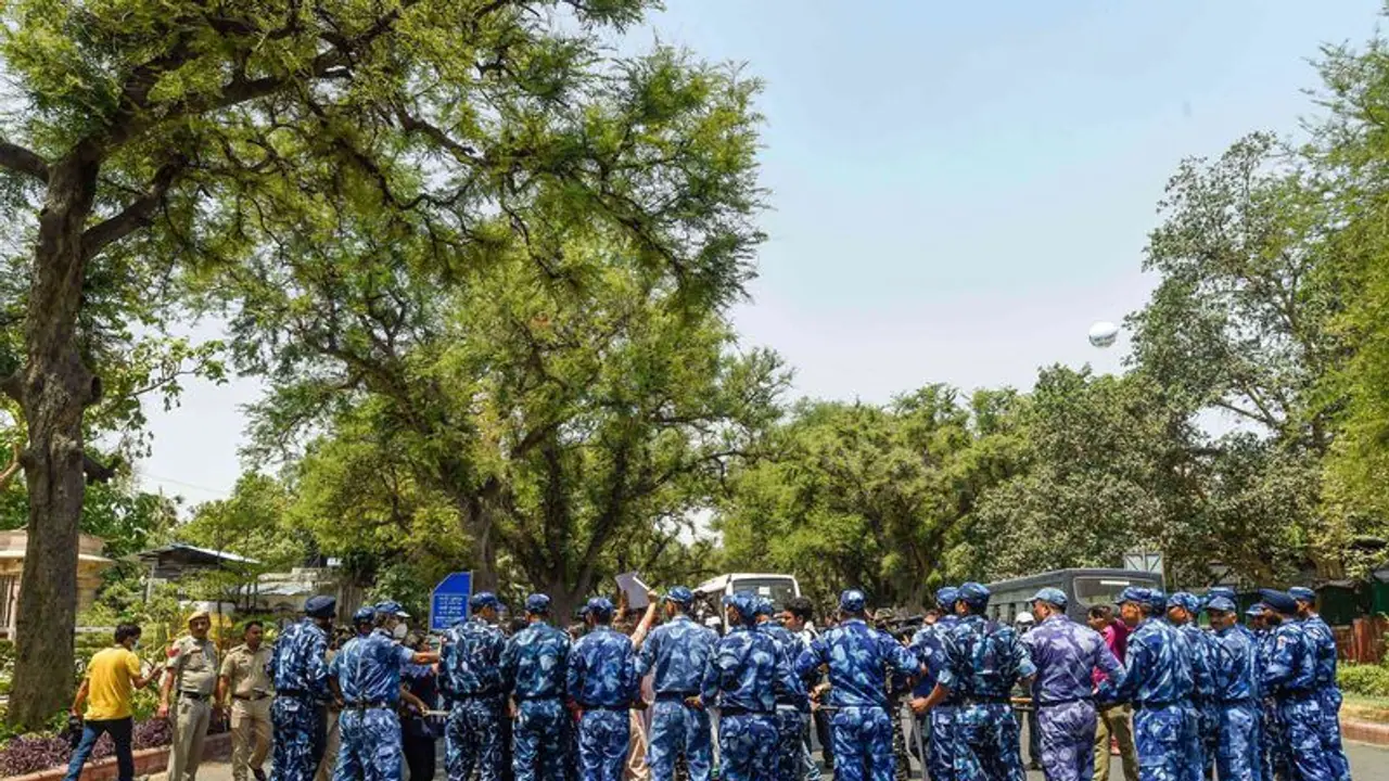 Agnipath Scheme का हिंसक विरोध, BJP नेता निशाने पर, MHA ने बिहार के 10 नेताओं की सुरक्षा बढ़ाई Agnipath Scheme का हिंसक विरोध, BJP नेता निशाने पर, MHA ने बिहार के 10 नेताओं की सुरक्षा बढ़ाई