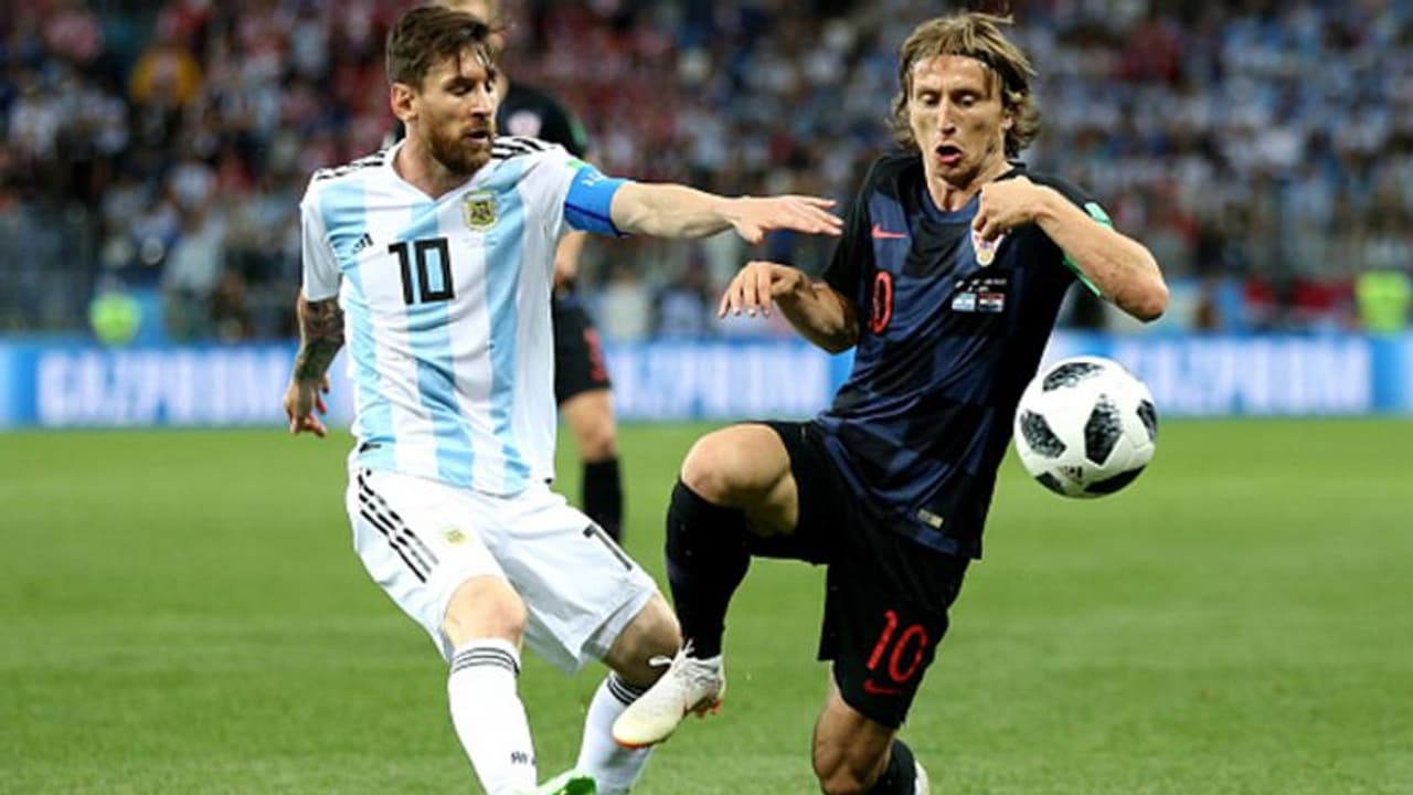 എന്റിക്വെയ്ക്ക് പിന്നാലെ മോഡ്രിച്ചും സമ്മതിക്കുന്നു; മെസിയും സംഘവും തന്നെയാണ് ലോകകപ്പിലെ ഫേവറൈറ്റ്സ് എന്റിക്വെയ്ക്ക് പിന്നാലെ മോഡ്രിച്ചും സമ്മതിക്കുന്നു; മെസിയും സംഘവും തന്നെയാണ് ലോകകപ്പിലെ ഫേവറൈറ്റ്സ്