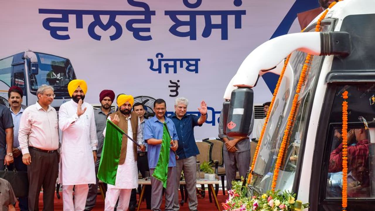 जालंधर दिल्ली रूट पर अब आधी कीमत में कीजिए लग्जरी बस का सफर