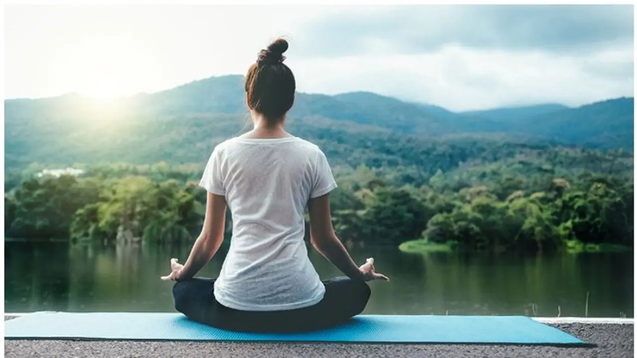 Yoga And Sex : യോ​ഗ ലെെം​ഗിക ജീവിതം മെച്ചപ്പെടുത്താൻ സഹായിക്കുമോ?