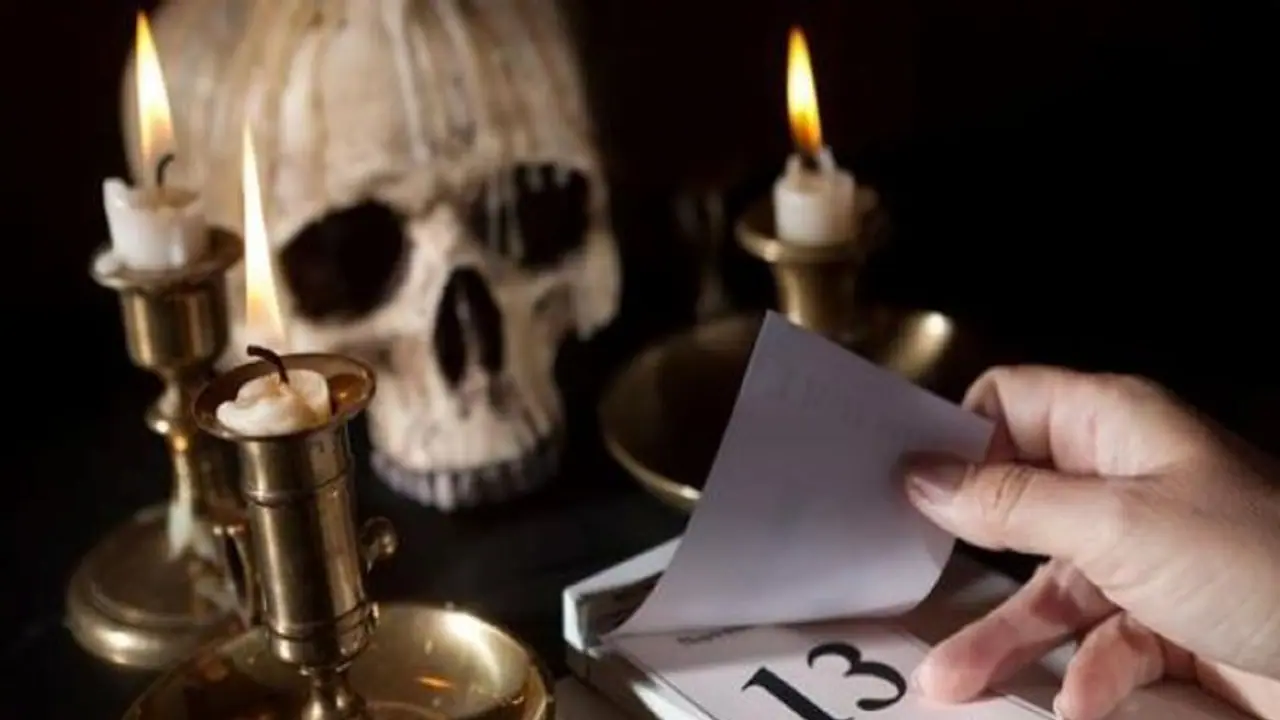 यहां 'चुड़ैल' की वजह से लोग एक दूसरे को मारते हैं, 22 साल में हुई करीब एक हजार की मौत! यहां 'चुड़ैल' की वजह से लोग एक दूसरे को मारते हैं, 22 साल में हुई करीब एक हजार की मौत!