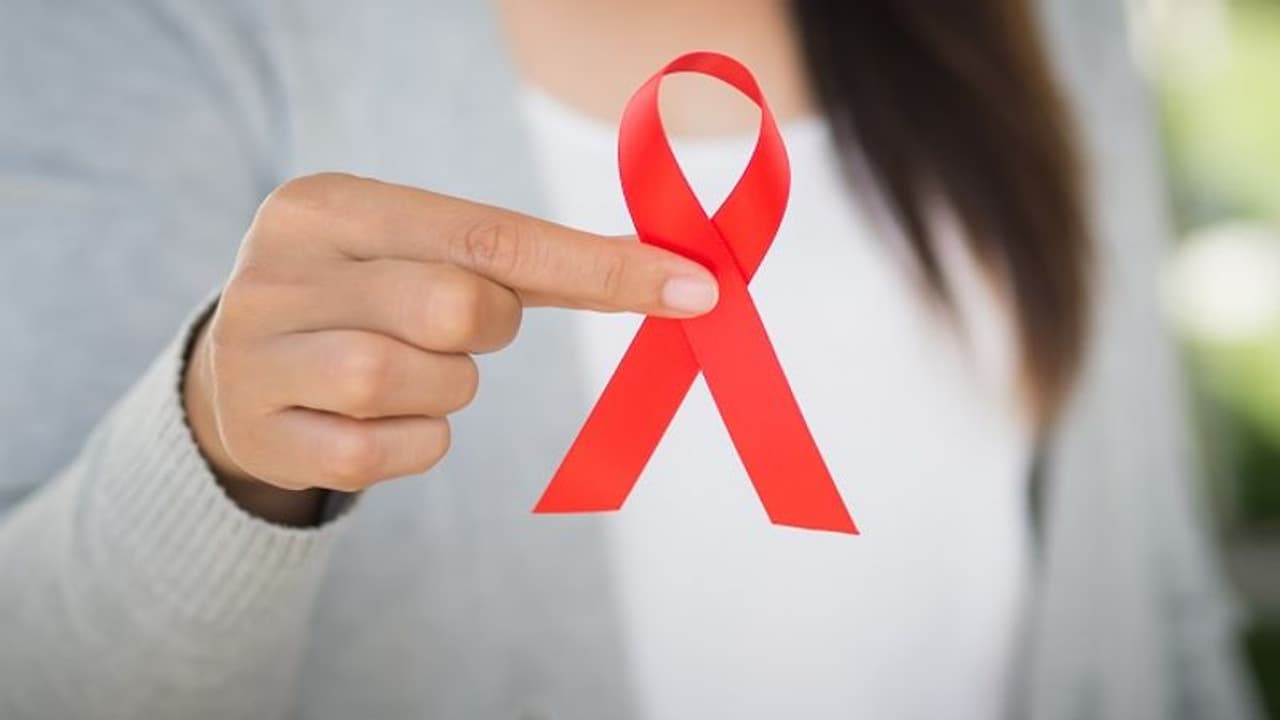 टीके से होगा AIDS का इलाज, रिसर्च में दावा एक डोज से ही खत्म हो जाएगी बीमारी टीके से होगा AIDS का इलाज, रिसर्च में दावा एक डोज से ही खत्म हो जाएगी बीमारी