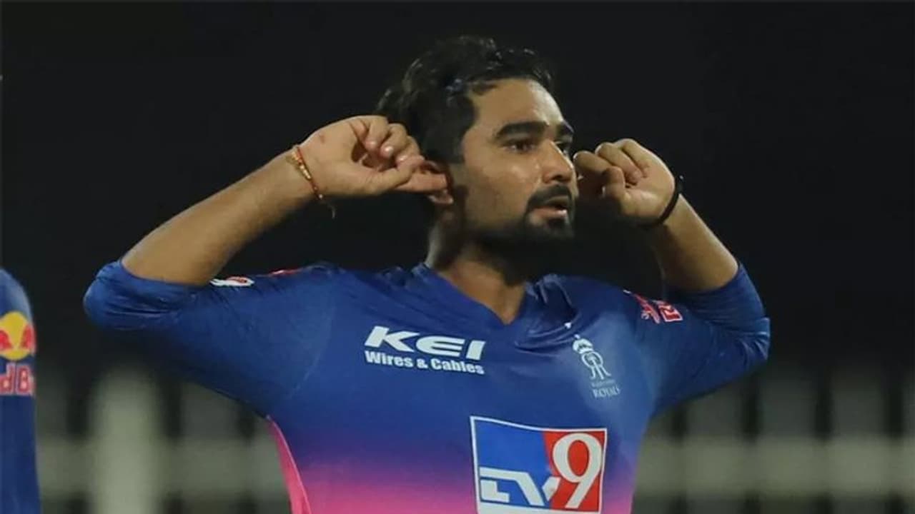 IRE vs IND : അയലന്‍ഡിനെതിരെ ടി20 പരമ്പരക്കുള്ള ടീമിലില്ല; നിരാശ രണ്ട് വാക്കില്‍ പ്രകടമാക്കി രാഹുല്‍ തെവാട്ടിയ