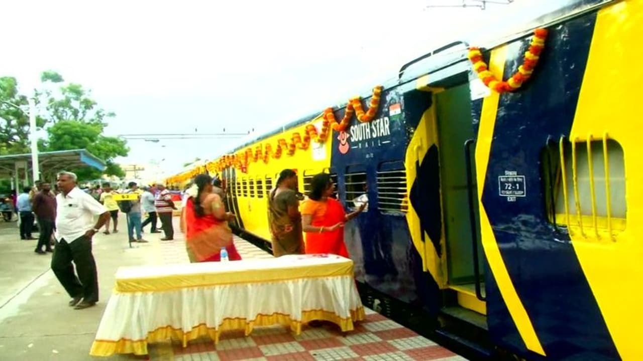 Bharat Gaurav Scheme: शुरू हुई देश की पहली प्राइवेट ट्रेन, हर महीने तीन बार हेरिटेज प्लेस घूम सकेंगे यात्री