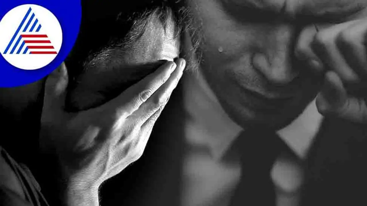 ಹುಡುಗ್ರು ಅಳಬಾರದು ಅಂತೇನಾದ್ರೂ ಕಾನೂನು ಇದ್ಯಾ? ಸುಮ್ಮನೆ ಅತ್ತು ಬಿಡಿ ಹುಡುಗ್ರು ಅಳಬಾರದು ಅಂತೇನಾದ್ರೂ ಕಾನೂನು ಇದ್ಯಾ? ಸುಮ್ಮನೆ ಅತ್ತು ಬಿಡಿ