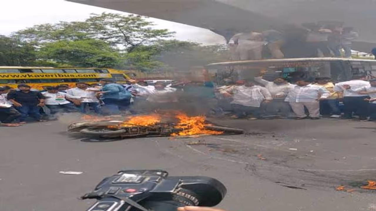  రాజ్‌భవన్ ముట్టడి: పోలీసులతో దురుసుగా వ్యవహరించిన కాంగ్రెస్ నేతలపై కేసులకు చాన్స్