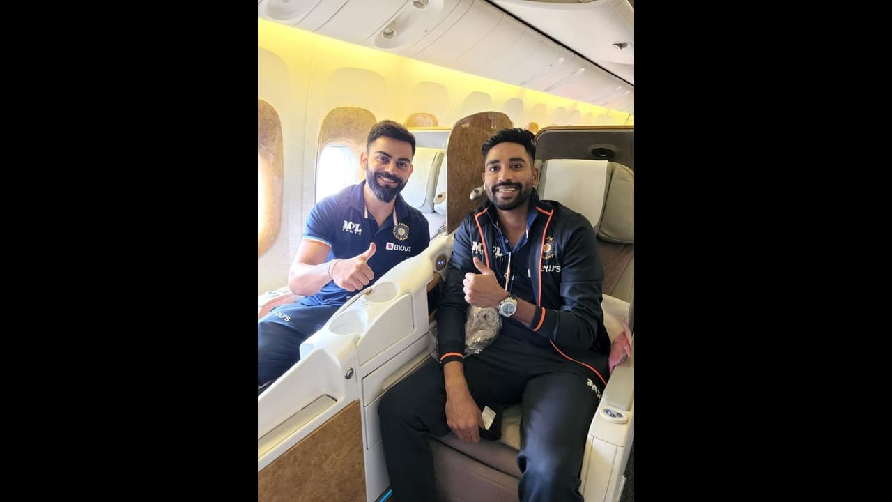 ICC ODI Rankings: ಲಂಕಾ ಎದುರು ಘರ್ಜಿಸಿದ ವಿರಾಟ್ ಕೊಹ್ಲಿ, ಸಿರಾಜ್ಗೆ ರ್ಯಾಂಕಿಂಗ್ ಭಡ್ತಿ..! ICC ODI Rankings: ಲಂಕಾ ಎದುರು ಘರ್ಜಿಸಿದ ವಿರಾಟ್ ಕೊಹ್ಲಿ, ಸಿರಾಜ್ಗೆ ರ್ಯಾಂಕಿಂಗ್ ಭಡ್ತಿ..!