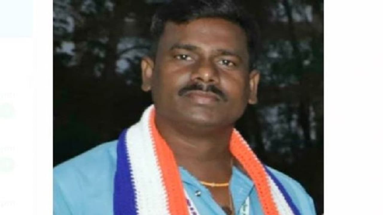 ಅಂಗಡಿ ಅಂಗಡಿಗೆ ಹೋಗಿ ಪೈಸಾ ವಸೂಲಿ, ನಕಲಿ ಆಫೀಸರ್‌ ಕಳ್ಳಾಟ CC TVಯಲ್ಲಿ ಸೆರೆ