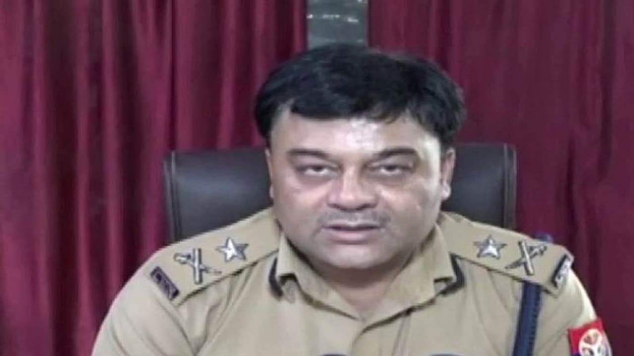अग्निपथ योजना: पुलिस की सतर्कता से टला बड़ा बवाल, प्रदर्शन के दौरान कानपुर रामादेवी चौकी को फूंकने की थी योजना अग्निपथ योजना: पुलिस की सतर्कता से टला बड़ा बवाल, प्रदर्शन के दौरान कानपुर रामादेवी चौकी को फूंकने की थी योजना