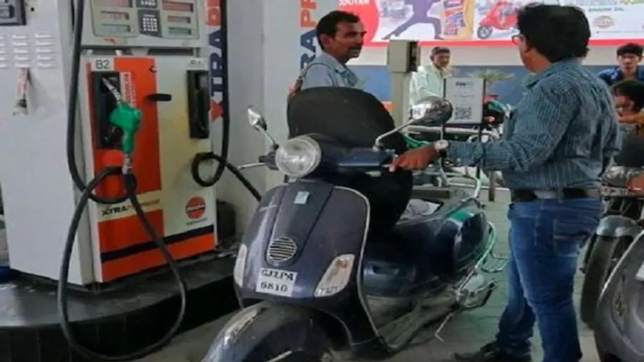 todays fuel prices:పెట్రోల్ డీజిల్ కొత్త ధరలు.. నేడు లీటరు ధర ఎంతంటే..?