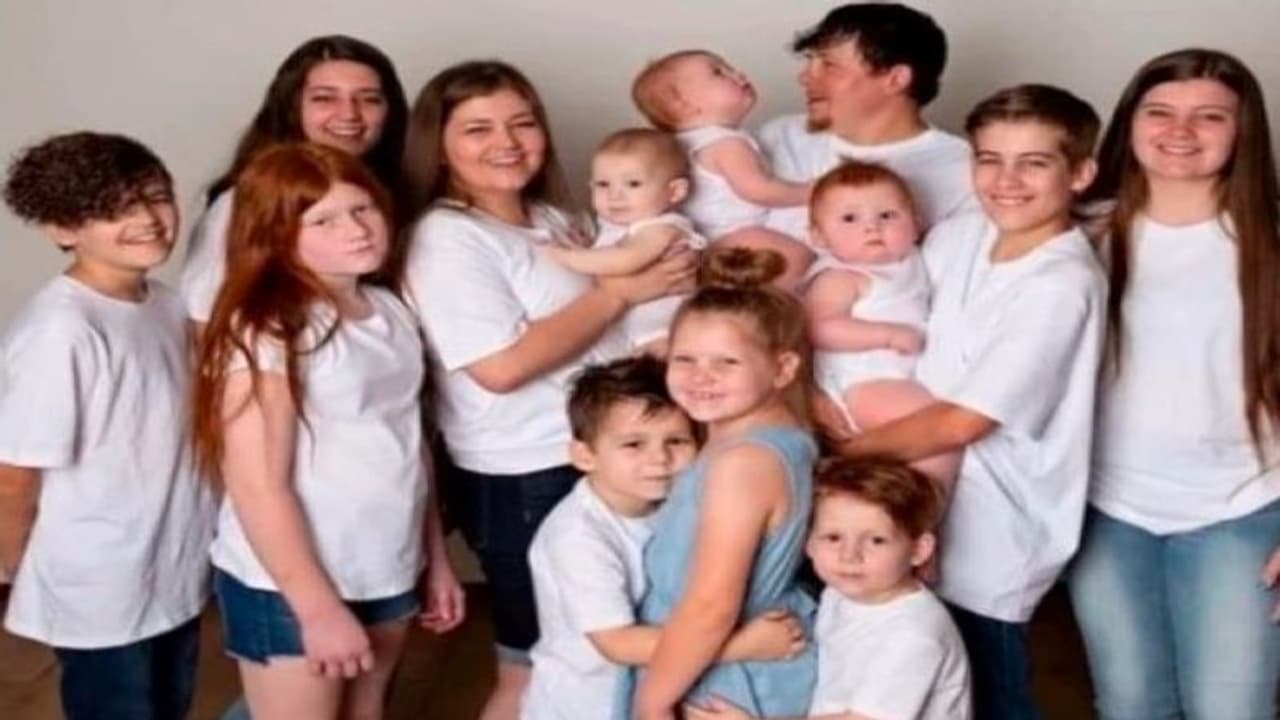 बच्चों के कहने पर हर साल एक बच्चा पैदा करती है यह मां, 37 की उम्र में बनने जा रही 13वें बच्चे की मम्मी 