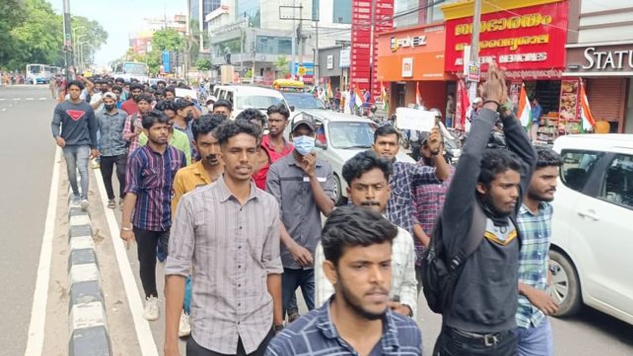 అగ్నిపథ్ వెనక్కి తీసుకునే ఛాన్సే లేదు.. ఆందోళనలు మొత్తం యువత అభిప్రాయాలను వెల్లడించవు: బీజేపీ