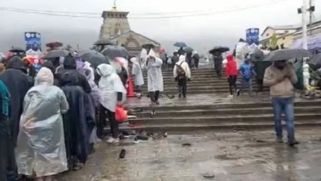 उत्तराखंड में पर्यटन विभाग ने तीर्थयात्रियों से की अपील, टोल फ्री नंबर से मौसम की जानकारी लेकर ही आएं यात्री उत्तराखंड में पर्यटन विभाग ने तीर्थयात्रियों से की अपील, टोल फ्री नंबर से मौसम की जानकारी लेकर ही आएं यात्री