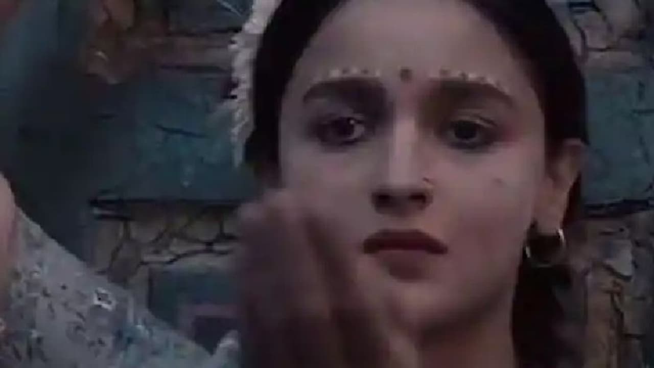 പുരുഷന്മാര്‍ക്ക് 'സ്പെഷ്യല്‍ ഡിസ്കൗണ്ട്'; വിവാദമായി പരസ്യം