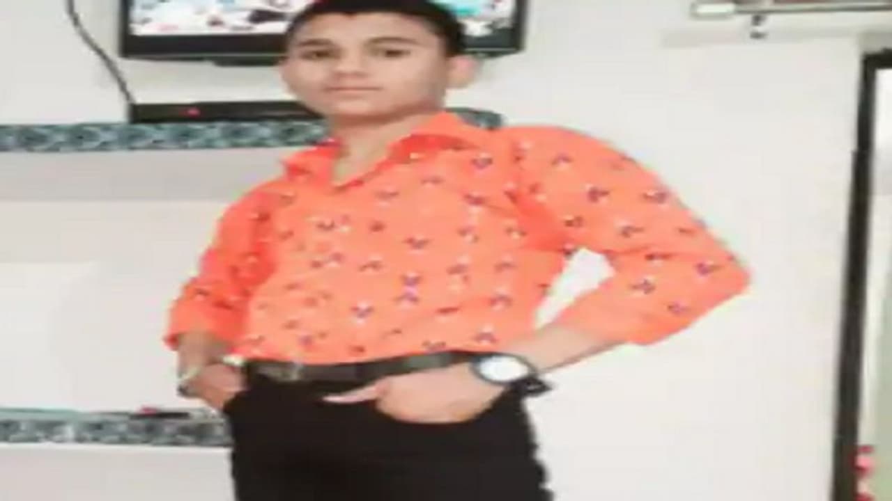 UP Board 10th Result: नंबर बहुत कम आए हैं मां कहकर कानपुर के सत्यम ने कर लिया सुसाइड 