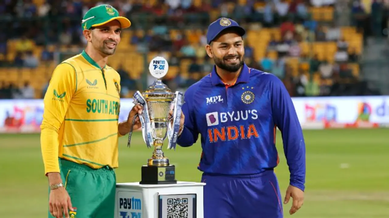 IND vs SA : ബെംഗളൂരുവില് മഴ കളി തുടങ്ങി; അഞ്ചാം ടി20 വൈകുന്നു IND vs SA : ബെംഗളൂരുവില് മഴ കളി തുടങ്ങി; അഞ്ചാം ടി20 വൈകുന്നു
