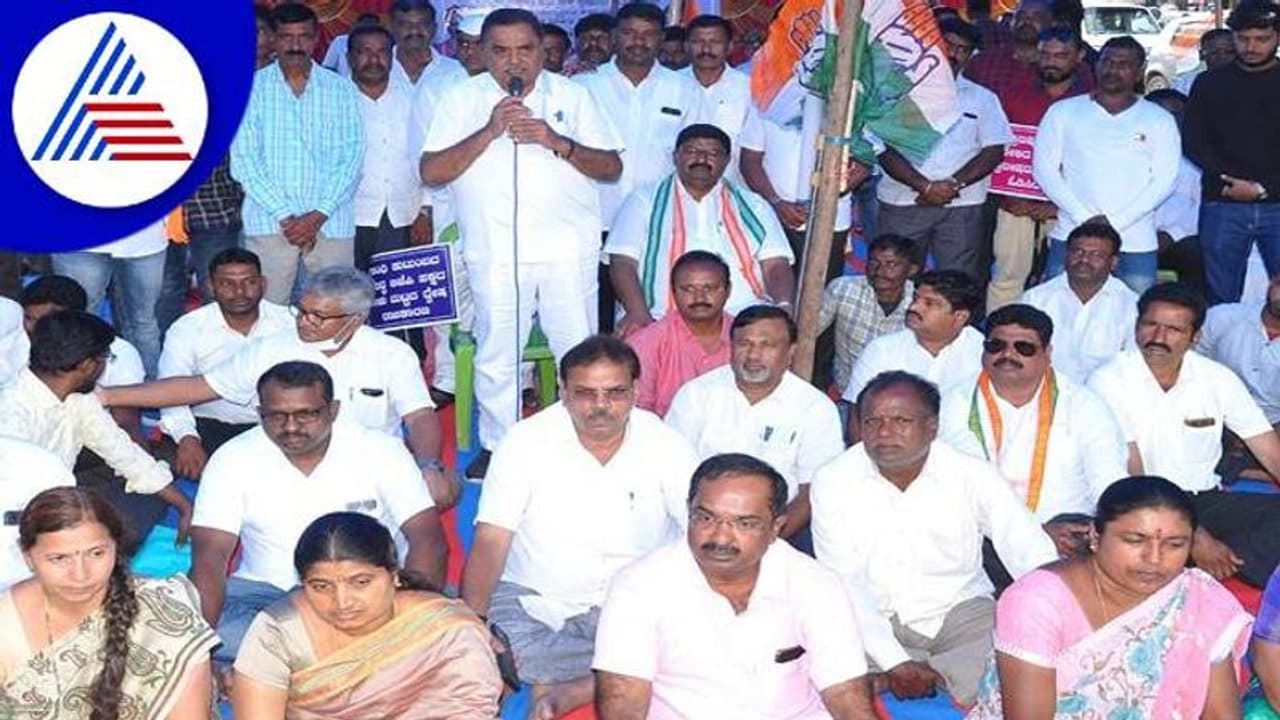 ಡಬಲ್ ಎಂಜಿನ್ ಸರ್ಕಾರ ಕೆಟ್ಟಿದೆ: ಬಿಜೆಪಿ ವಿರುದ್ಧ ಹರಿಹಾಯ್ದ ರಮಾನಾಥ ರೈ ಡಬಲ್ ಎಂಜಿನ್ ಸರ್ಕಾರ ಕೆಟ್ಟಿದೆ: ಬಿಜೆಪಿ ವಿರುದ್ಧ ಹರಿಹಾಯ್ದ ರಮಾನಾಥ ರೈ