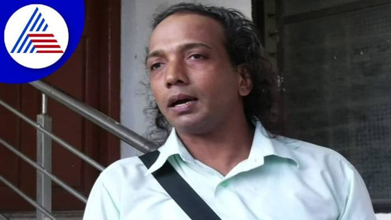 ನನಗೂ ರಾಷ್ಟ್ರಪತಿ ಚುನಾವಣೆಗೆ ಸ್ಪರ್ಧಿಸಲು ಅವಕಾಶ ನೀಡಿ: ಸುಪ್ರೀಂ ಮೊರೆ ಹೋದ ಎಂಜಿನಿಯರ್..! ನನಗೂ ರಾಷ್ಟ್ರಪತಿ ಚುನಾವಣೆಗೆ ಸ್ಪರ್ಧಿಸಲು ಅವಕಾಶ ನೀಡಿ: ಸುಪ್ರೀಂ ಮೊರೆ ಹೋದ ಎಂಜಿನಿಯರ್..!