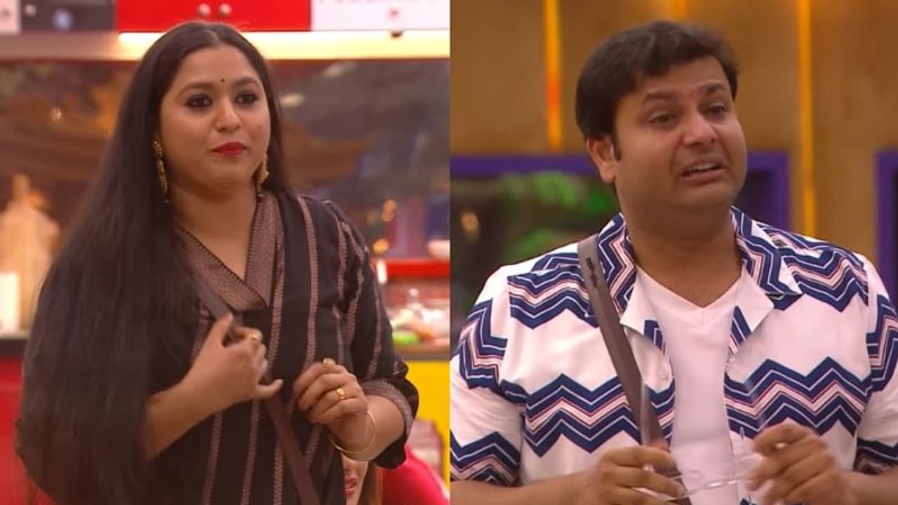 Bigg Boss S 4 : 'ഞാൻ പ്രാർത്ഥിച്ച രണ്ട് കാര്യങ്ങളും നടന്നു'; വിനയ് എവിക്ട് ആയതിന് പിന്നാലെ ലക്ഷ്മിപ്രിയ Bigg Boss S 4 : 'ഞാൻ പ്രാർത്ഥിച്ച രണ്ട് കാര്യങ്ങളും നടന്നു'; വിനയ് എവിക്ട് ആയതിന് പിന്നാലെ ലക്ഷ്മിപ്രിയ