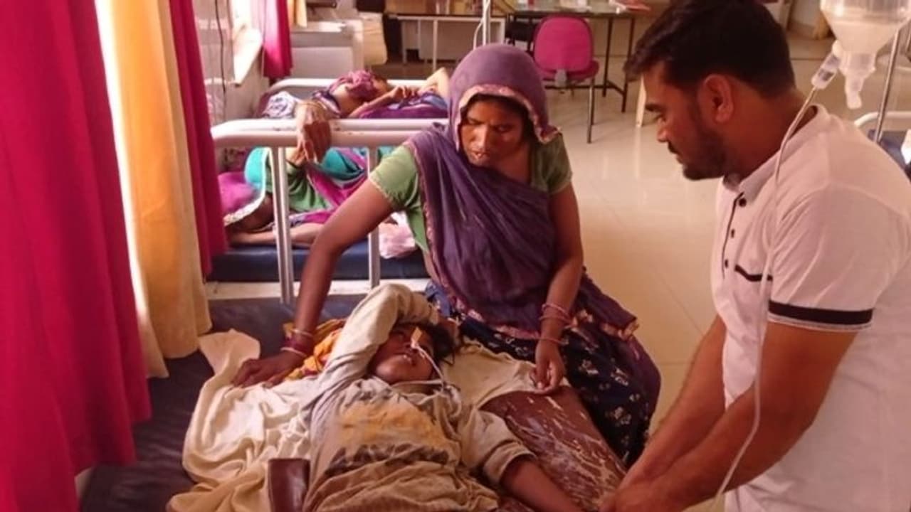 सावाधान ऐसी गलती ना करें; राजस्थान में बच्चों को मां ने इस तरह भिंडी की सब्जी बनाकर दी, खाते ही दोनों की मौत! सावाधान ऐसी गलती ना करें; राजस्थान में बच्चों को मां ने इस तरह भिंडी की सब्जी बनाकर दी, खाते ही दोनों की मौत!