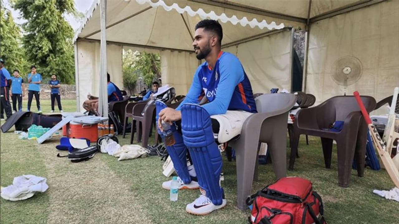 IRE vs IND: ருதுராஜ் டீம்ல இருந்தும் ஓபனிங்கில் இறங்காதது ஏன்..? இதுதான் காரணம் IRE vs IND: ருதுராஜ் டீம்ல இருந்தும் ஓபனிங்கில் இறங்காதது ஏன்..? இதுதான் காரணம்