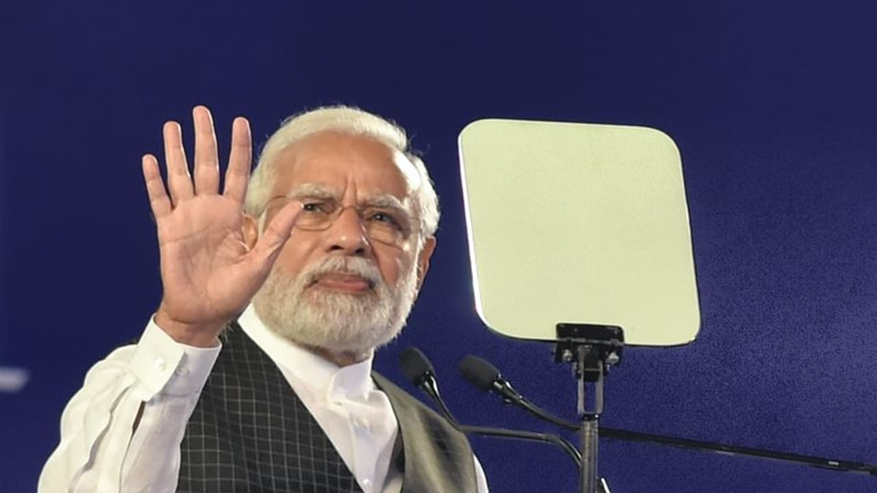 Congress leader insults PM, says 'Modi will die Hitler's death' Congress leader insults PM, says 'Modi will die Hitler's death'