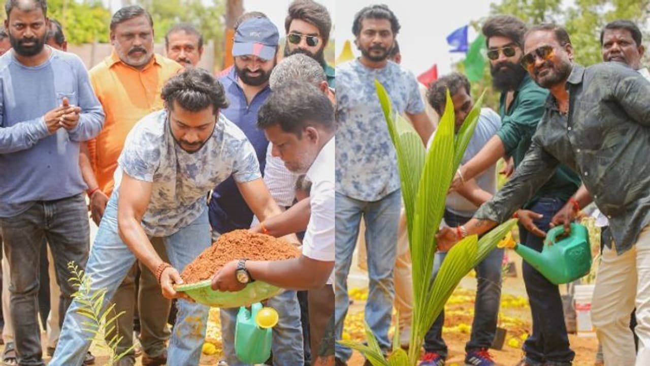 బర్త్ డే సందర్భంగా ఫాంహౌజ్లో మొక్కలు నాటిన దర్శకుడు సంపత్ నంది.. బర్త్ డే సందర్భంగా ఫాంహౌజ్లో మొక్కలు నాటిన దర్శకుడు సంపత్ నంది..