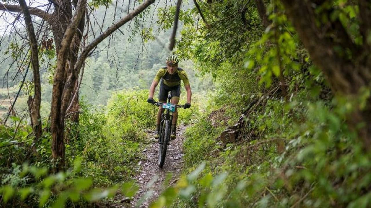MTB Himachal Janjehli 2022: മനംനിറയ്ക്കും മത്സരം; ഹിമാചല് മലനിരകള് താണ്ടാന് 50 സൈക്കിള് താരങ്ങള് MTB Himachal Janjehli 2022: മനംനിറയ്ക്കും മത്സരം; ഹിമാചല് മലനിരകള് താണ്ടാന് 50 സൈക്കിള് താരങ്ങള്