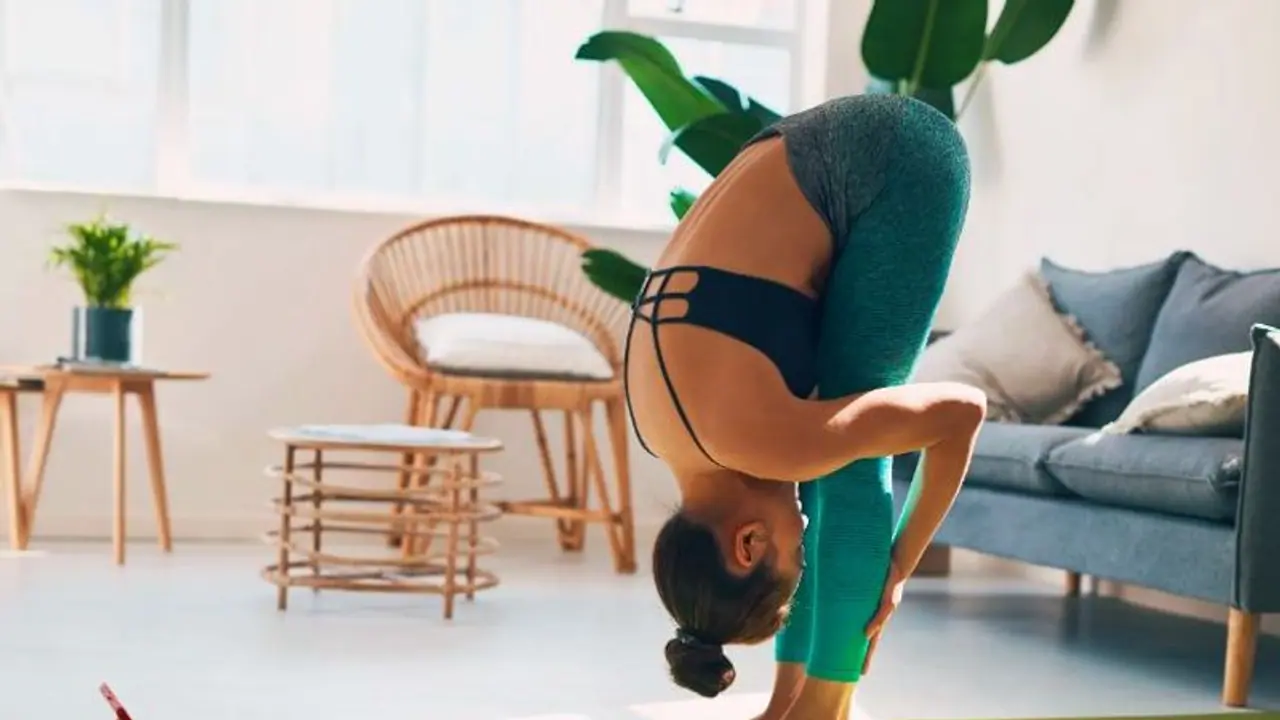 গানের তালে এক্সারসাইজ করুন, যোগা করার সময় গান শুনলে মিলবে একাধিক উপকার গানের তালে এক্সারসাইজ করুন, যোগা করার সময় গান শুনলে মিলবে একাধিক উপকার