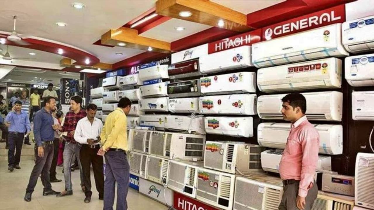 AC Prices Rising: ఈ వార్త మీకోసమే.. పెరగనున్న ఏసీ, ఫ్రిజ్ల ధరలు..! AC Prices Rising: ఈ వార్త మీకోసమే.. పెరగనున్న ఏసీ, ఫ్రిజ్ల ధరలు..!