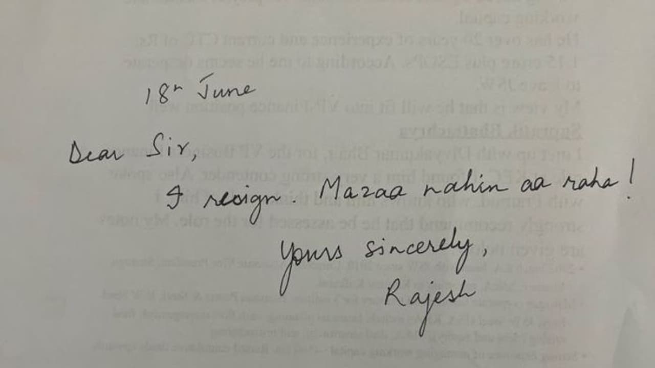 डियर सर.. मजा नहीं आ रहा.. शख्स ने यह लिखकर बॉस को भेज दिया इस्तीफा, देखिए वायरल रेजिग्नेशन लेटर डियर सर.. मजा नहीं आ रहा.. शख्स ने यह लिखकर बॉस को भेज दिया इस्तीफा, देखिए वायरल रेजिग्नेशन लेटर
