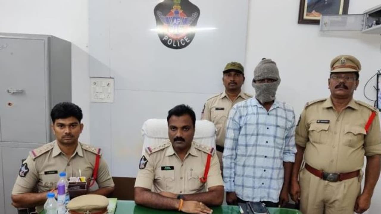 Andhra Pradesh Crime News: క‌న్నతల్లి గొంతుకోసి చంపిన దుర్మార్గుడి అరెస్టు