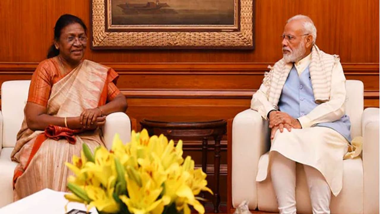 திரவுபதி முர்மு தலைசிறந்த ஜனாதிபதியாக இருப்பார்.. அடித்துக் கூறும் பிரதமர் மோடி..! திரவுபதி முர்மு தலைசிறந்த ஜனாதிபதியாக இருப்பார்.. அடித்துக் கூறும் பிரதமர் மோடி..!