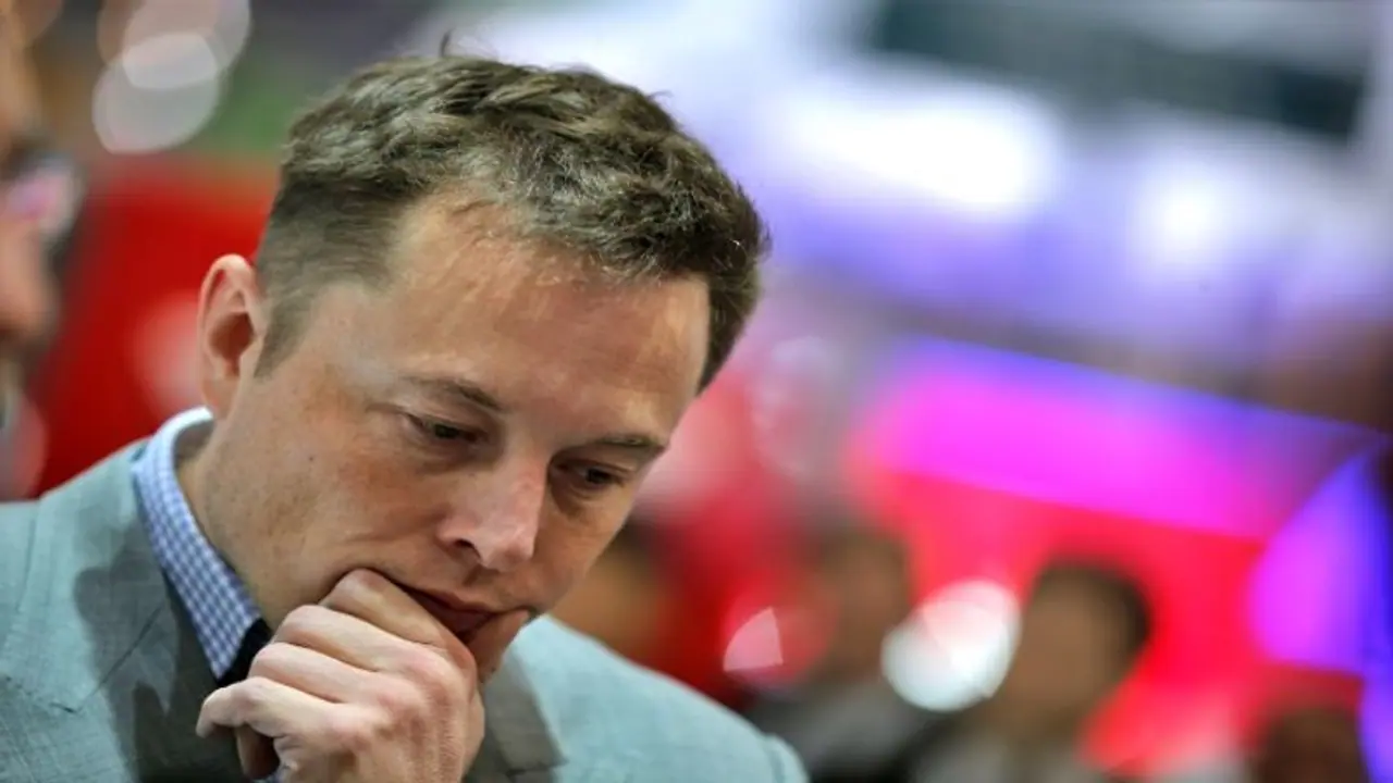 elon musk : errol musk: நல்ல குடும்பம்ப்பா! 35 வயது வளர்ப்பு மகளுடன் குழந்தை பெற்ற 76வயதான எலான் மஸ்க் தந்தை
