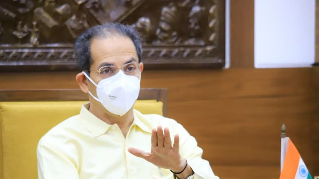 maharashtra crisis: నా రాజీనామా లేఖ రెడీ, రెబెల్ ఎమ్మెల్యేలు కోరితే తప్పుకుంటా: ఉద్ధవ్ థాక్రే maharashtra crisis: నా రాజీనామా లేఖ రెడీ, రెబెల్ ఎమ్మెల్యేలు కోరితే తప్పుకుంటా: ఉద్ధవ్ థాక్రే